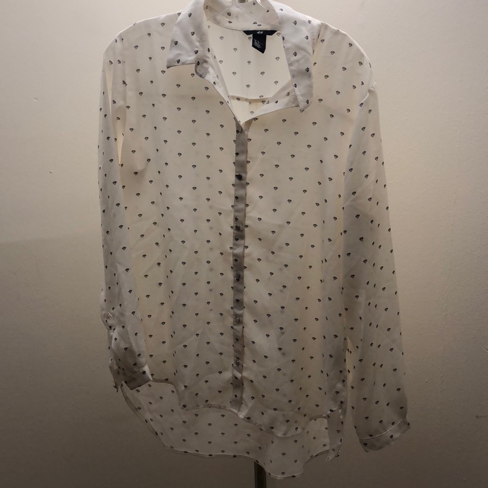 Diamond print white blouse size 10